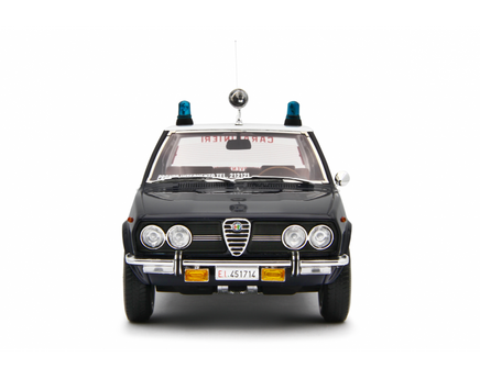 Modellino Alfa Romeo Alfetta Carabinieri 1973 1/18 Laudaracing